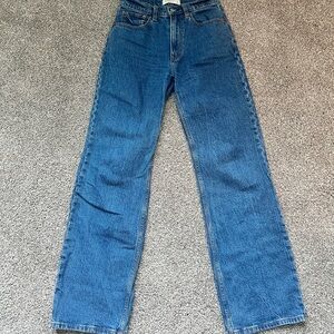 Abercrombie High Rise 90s Relaxed Jean, shade Dark - Size 25